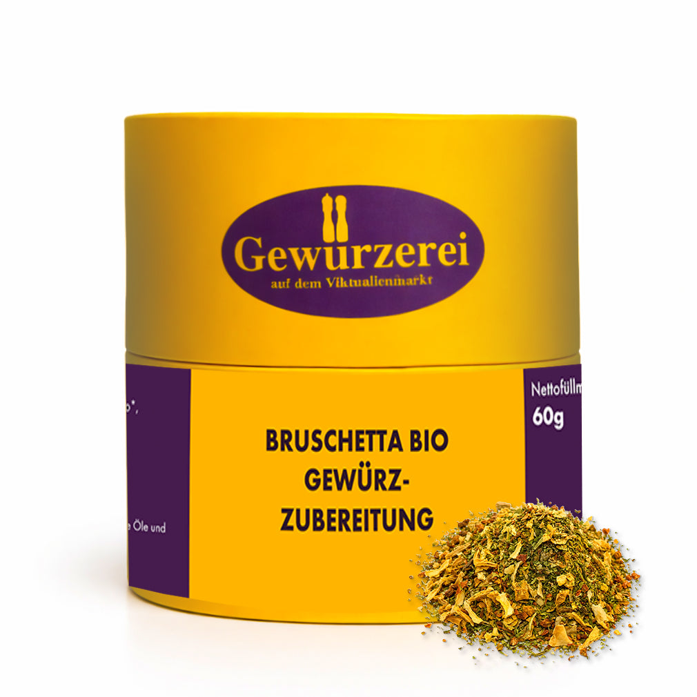 Bio Gewuerzmischung fuer Bratkartoffeln mit Zwiebeln Tomaten Kraeutern und Knoblauch fuer herzhafte Kartoffelgerichte