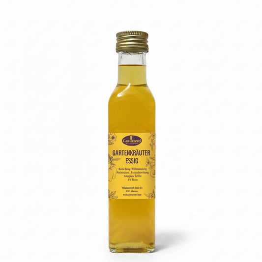Gartenkraeuter Balsam mit frischen kraeutern fuer salate dressings marinaden und gemuesegerichte