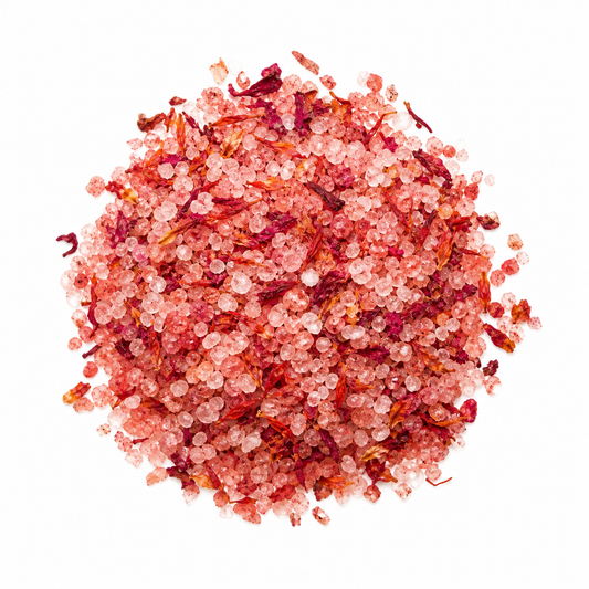 Fleur de Sel mit Granatapfelblueten fuer Desserts Salate und feine Gerichte als florales Finish Salz