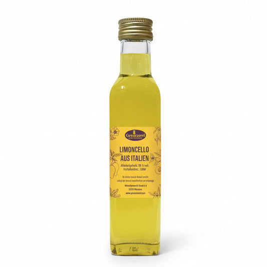 Limoncello aus Italien 30 Prozent vol aus Zitronenschalen mit intensiver frischer Zitrusnote