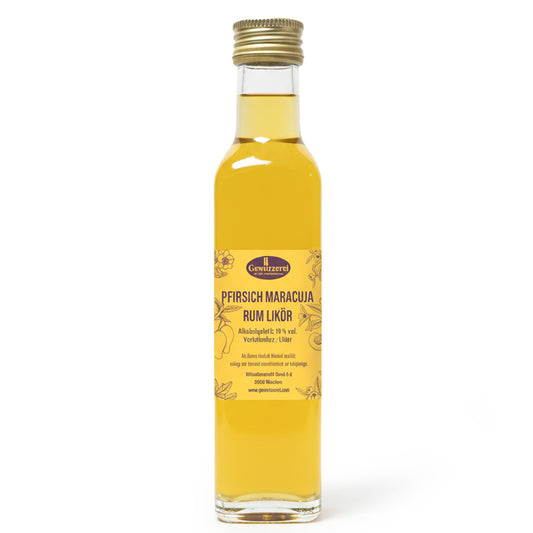 Pfirsich Maracuja Rum Likör 18 % vol im Glas, fruchtiger Likör mit goldorangener Farbe