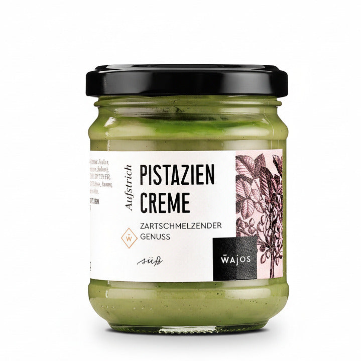 pistazien creme im glas mit zartschmelzender textur und nussigem aroma aus italien