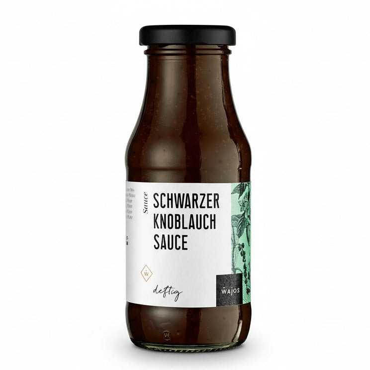 schwarzer-knoblauch-sauce mit fermentiertem knoblauch, milde umami-sauce mit süßlich-würziger note, wajos